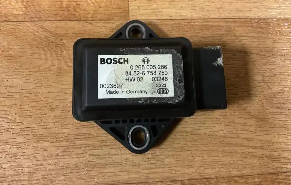 BMW 5 E60 E61 ESP acceleration yaw rate sensor 34526758750 0265005266 0023807