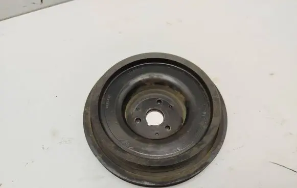 Renault Clio II Crankshaft pulley 8200036888