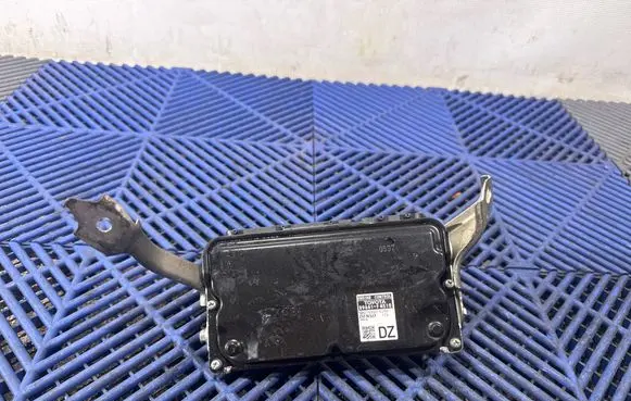 Toyota C-HR I Engine control unit/module 89661F4510 MB2768000290