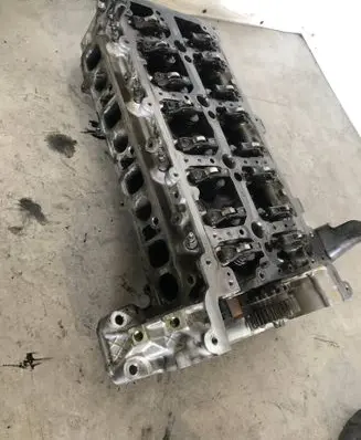 Mercedes-Benz Vito Viano W447 Engine head R654016