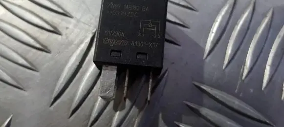 Ford Mondeo Mk III Other relay 2w9314b192ba a1301-x17