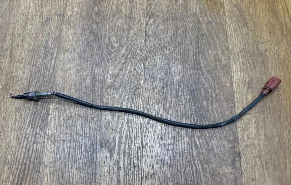 Audi Q5 SQ5 Exhaust gas temperature sensor 8W0906088R
