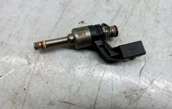 Porsche Cayenne (92A) Fuel injector 03H906036
