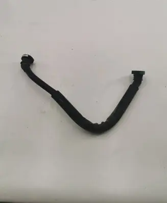 Coolant pipe/hose