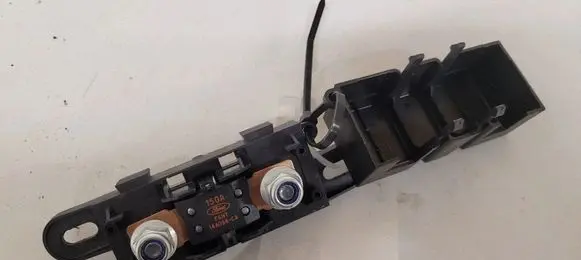Jaguar XF X250 Fuse F6HT14A094CA