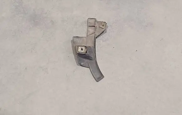 Tesla Model S Front bumper mounting bracket 107194000C