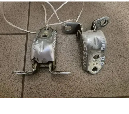 Hyundai Tucson TL Front door hinge set 