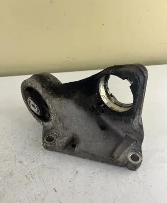 Peugeot 807 Driveshaft support bearing bracket 1484797080