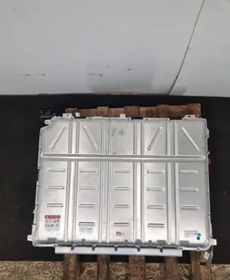 Audi Q7 4M Hybrid / electric car battery 4M0915100H 4M0971235 0E15700000