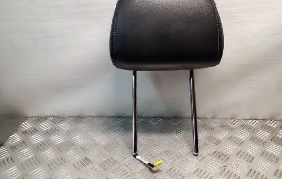 Jeep Patriot Front seat headrest 