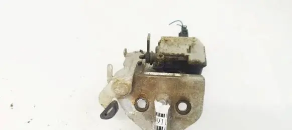 Skoda Octavia Mk2 (1Z) Central locking motor 