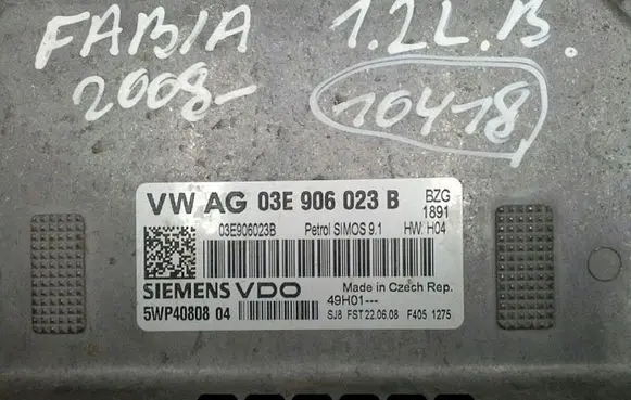 Skoda Fabia Mk2 (5J) Engine control unit/module 03E906023B
