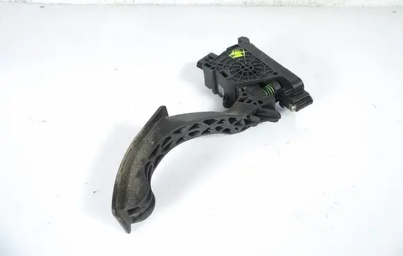 Cadillac Escalade Accelerator throttle pedal 2Q1723503