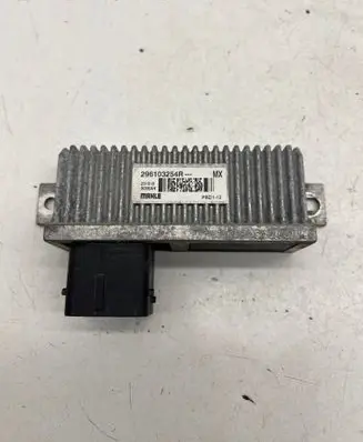 Renault Zoe Glow plug pre-heat relay 296103254R