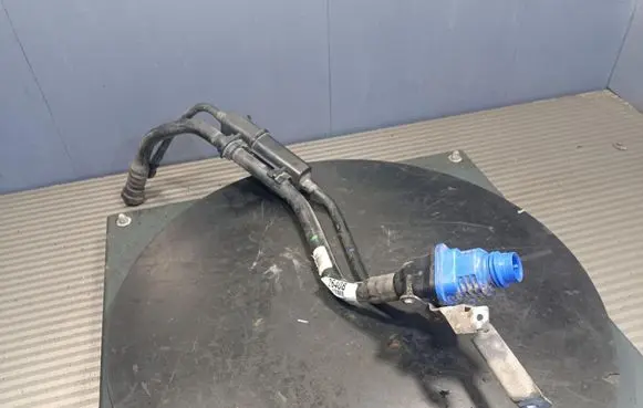 Ford Edge I Fuel line pipe 