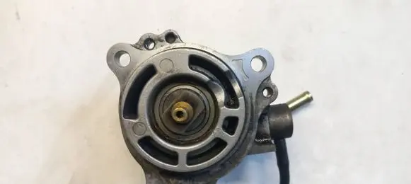 Mazda 323 Vacuum pump RF2A18G00A X2T58171