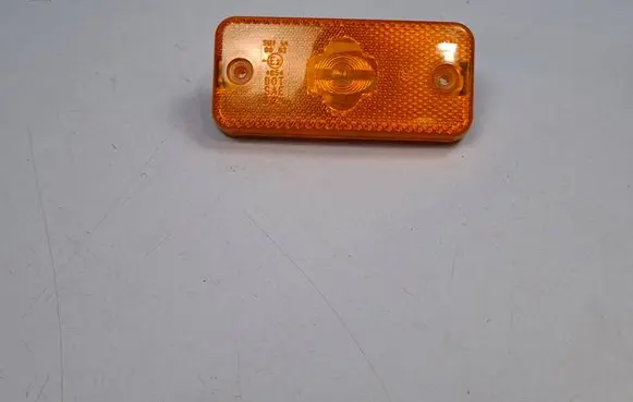 Front fender indicator light