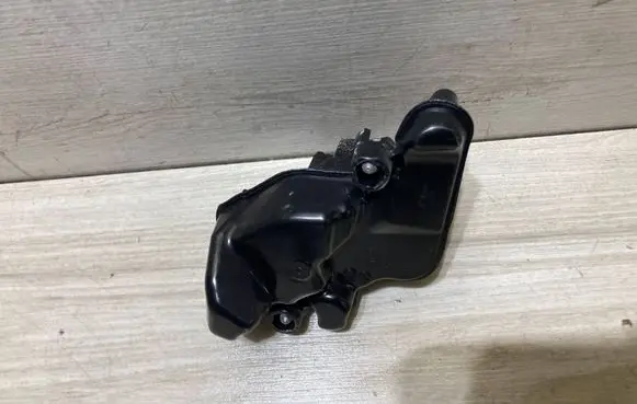 BMW 3 G20 G21 Vacuum air tank 8581292 21259510