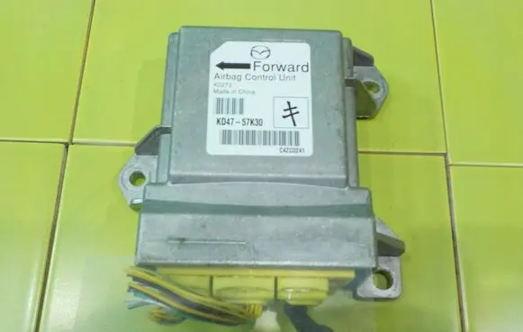 Mazda CX-5 Airbag control unit/module KD4757K30 ZP98