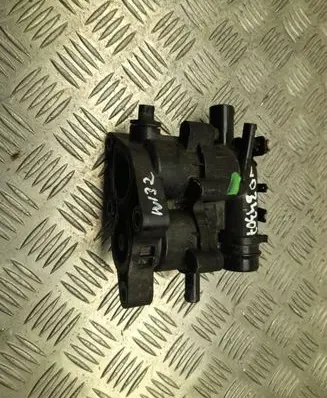 Thermostat/thermostat housing