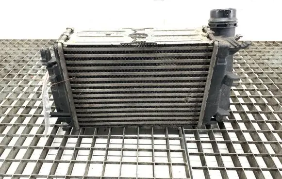 Nissan Qashqai Intercooler radiator 144962803R