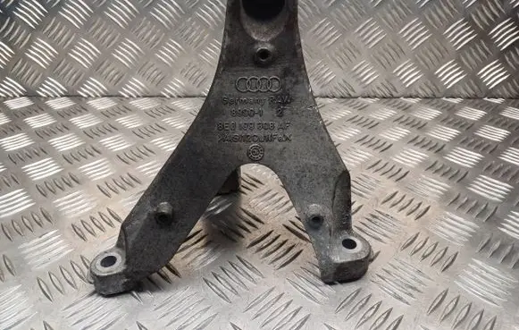 Audi A4 S4 B7 8E 8H Engine mounting bracket 8E0199308AF