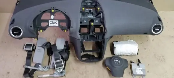 Opel Corsa D Dashboard Kokpit
