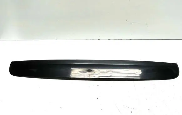 Nissan Qashqai Trunk door license plate light bar 908102DX2