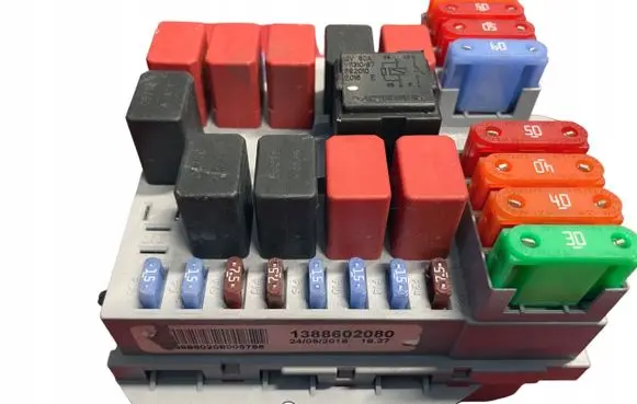 Fiat Bravo - Brava Fuse module 1388602080