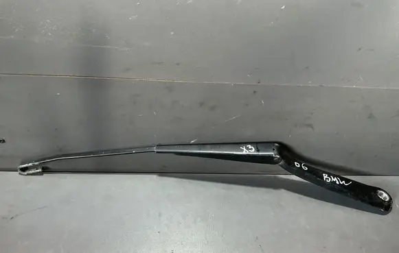 BMW X3 E83 Front wiper blade arm 3453533