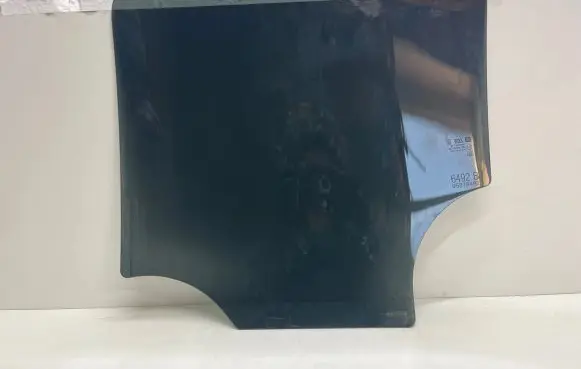 Buick Encore I Rear windscreen/windshield window DOT748AS3M55
