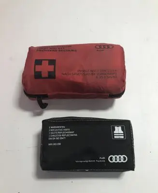 Audi Q2 - First aid kit 