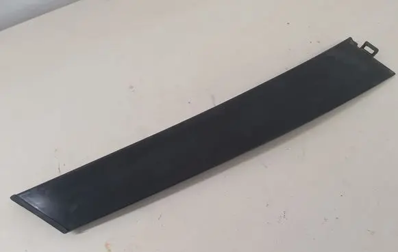Mercedes-Benz E W211 Rear side glass trim 