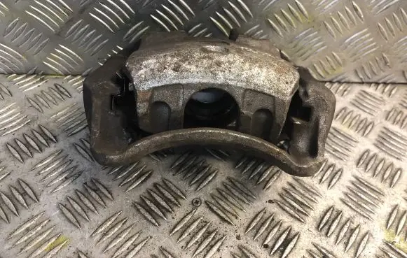 Nissan Pulsar Front brake caliper