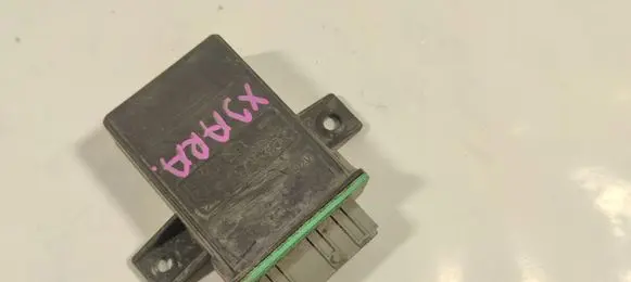 Citroen Xsara Fan control module 9631577780