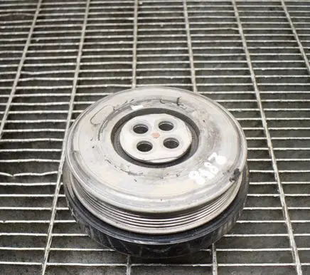 Mercedes-Benz CLS C218 X218 Crankshaft pulley A218216 34612M