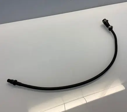 Mercedes-Benz E W211 Engine coolant pipe/hose A2115010225 2115010225