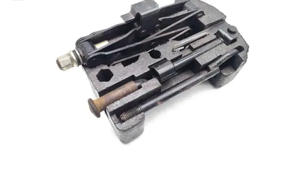 Mazda 6 Lift Jack 7700834656