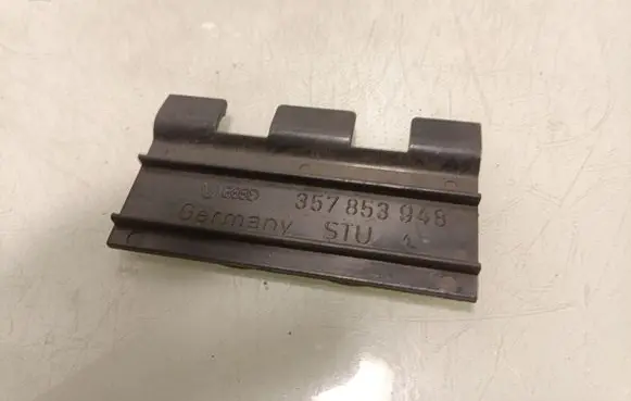 Volkswagen Jetta II Other front door trim element 357853948