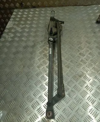 Ford Focus Front wiper linkage and motor 3397020776
