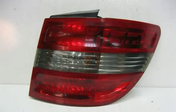 Mercedes-Benz B W245 Rear/tail lights A1698202664