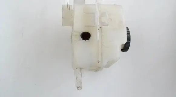 Lexus RX 450H Brake fluid reservoir 240400