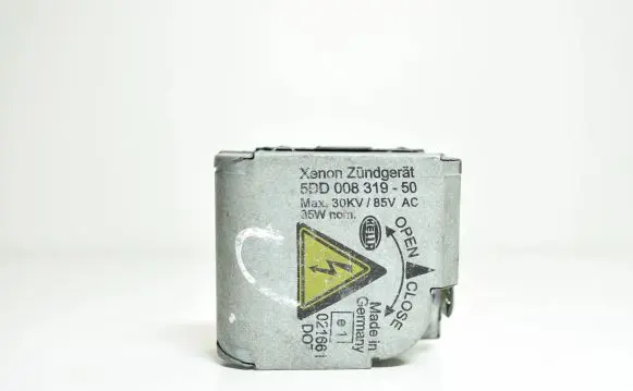 Audi A6 S6 C6 4F Headlight ballast module Xenon 5DD00831950