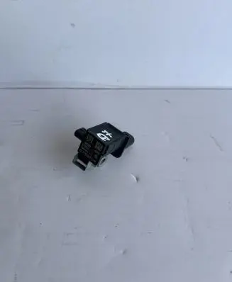 BMW 5 F10 F11 Airbag deployment crash/impact sensor 65779224177 9224177