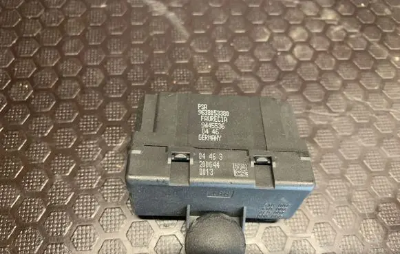 Peugeot 407 Seat heating relay 9445536 9638053380
