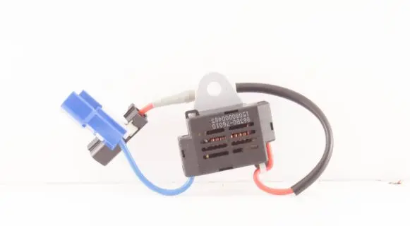 Lexus CT 200H Aerial antenna amplifier 863B076010 863B0-76010