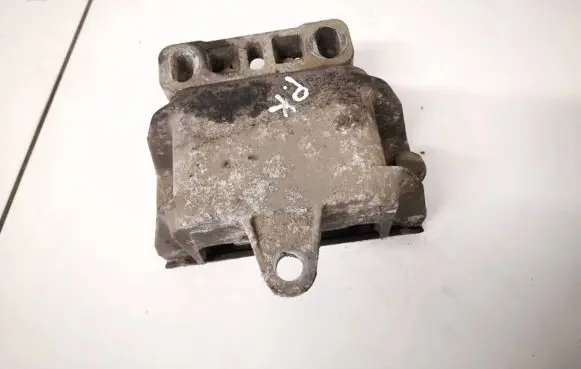 Audi A3 S3 8L Engine mount bracket 1j0199555