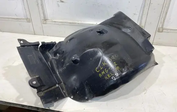 Mercedes-Benz C W203 Front wheel arch liner splash guards A2038841222