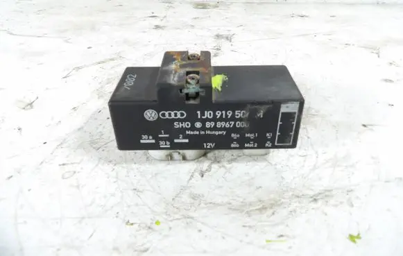 Skoda Fabia Mk2 (5J) Engine control unit/module 1J0919506M