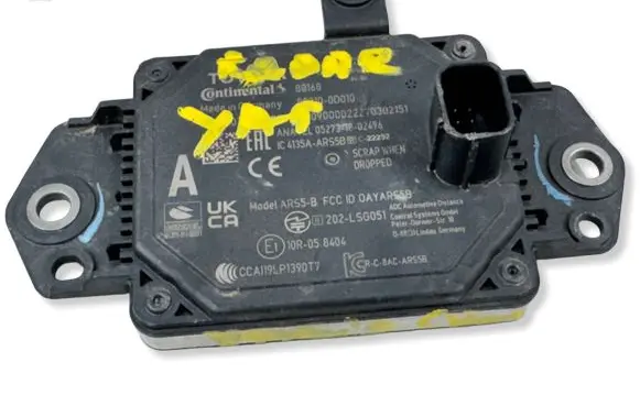 Toyota Yaris Cross Distronic sensor radar 882100D010 202L5G051